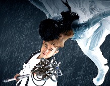 Jet Li ed Eva Huang in una scena di The Sorcerer and the White Snake