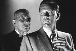 Erich von Stroheim e William Olden in un'immagine pubblicitaria di Viale del tramonto