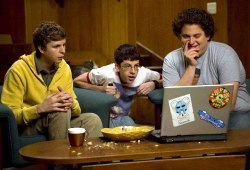 Michael Cera, Christopher Mintz-Plasse e Jonah Hill in SuXbad - Tre menti sopra il pelo