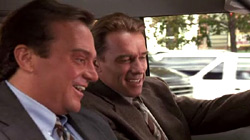 Tom Arnold e Arnold Schwarzenegger in True Lies