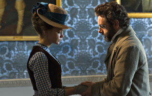 Carey Mulligan e Michael Sheen in Via dalla pazza folla