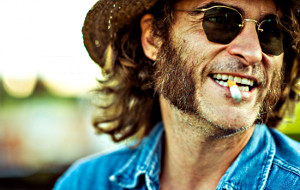 Joaquin Phoenix in Vizio di forma