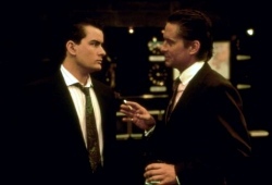 Charlie Sheen e Michael Douglas in Wall Street