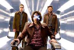 Nicholas Hoult, James McAvoy e Hugh Jackmanr in X-Men - Giorni di un futuro passato